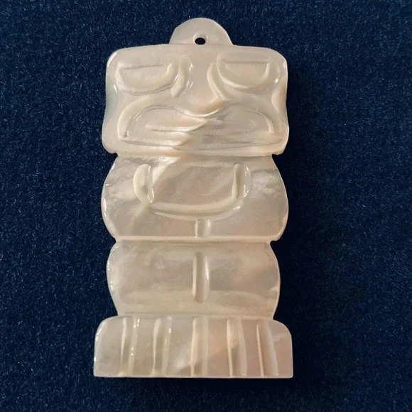 Midcentury Mother of Pearl Tiki Charm Pendant Made in Japan - Picture 1 of 5